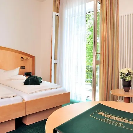 Hotel Kurhaus Am Burgsee