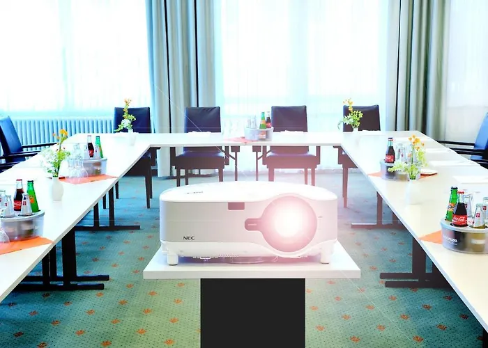 Hotel Kurhaus Am Burgsee 4*